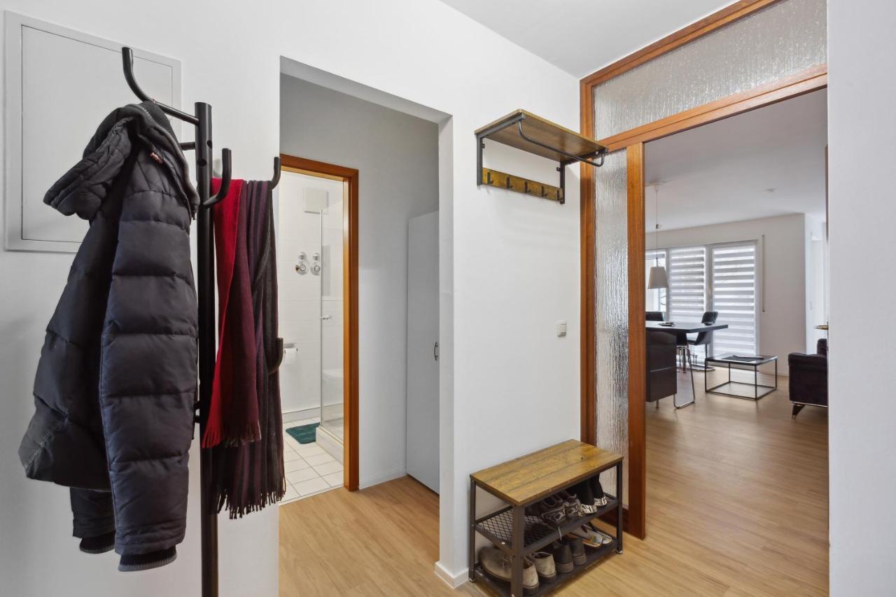 Eindrucksvolle Zwei-Zimmer-Wohnung Mit Balkon Und Grosser Kueche لبسيا المظهر الخارجي الصورة